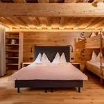 Hotel Kleine Bio Tiefenbach *