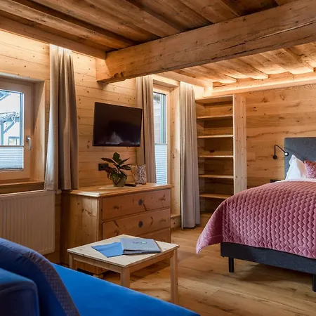 Kleine Bio Tiefenbach Hotel *