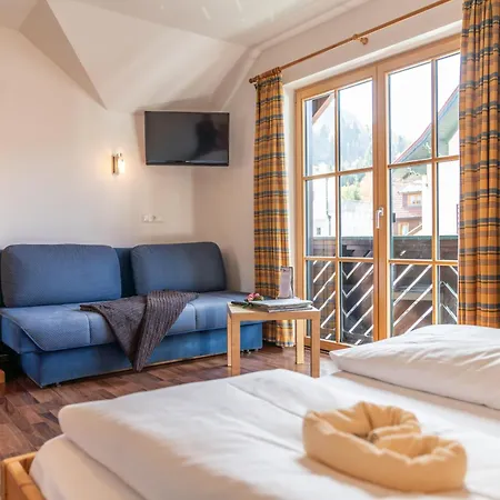 Kleine Bio Tiefenbach Hotel *