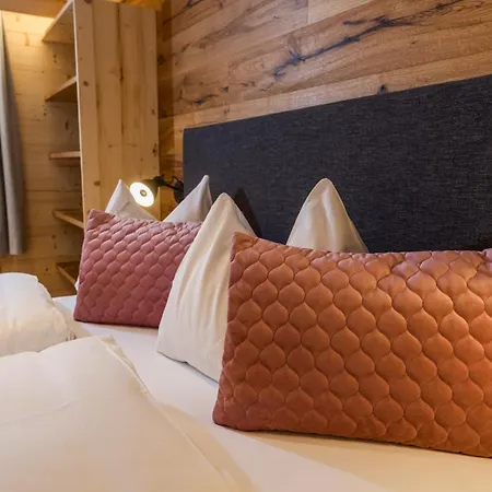 Hotel Kleine Bio Tiefenbach *