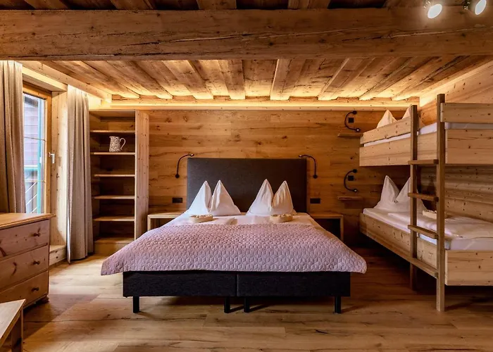 Kleine Bio Tiefenbach 酒店 *