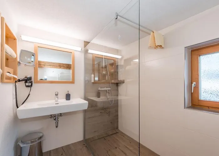 Kleine Bio Tiefenbach 斯拉德明